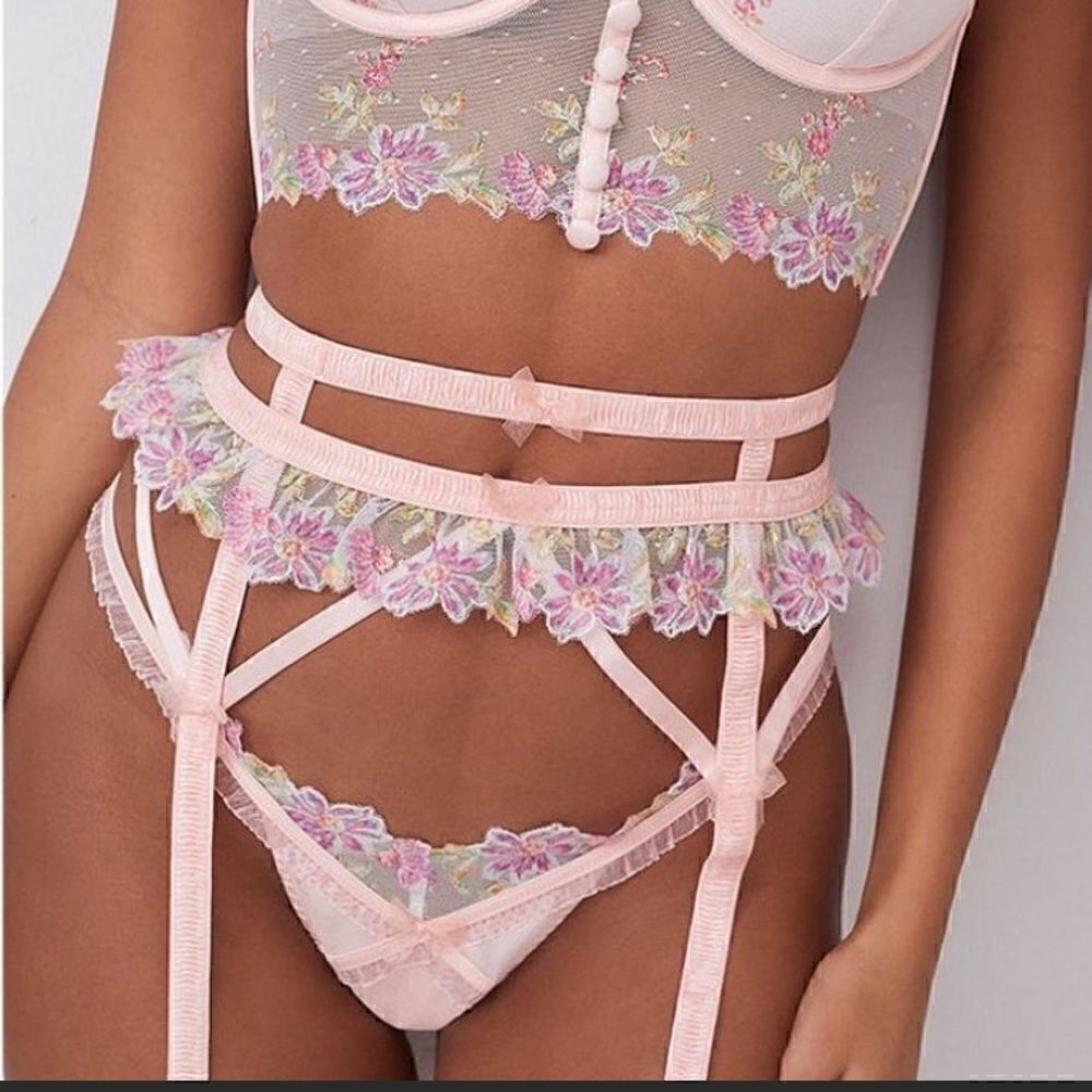 For Love and Lemons 🍋 Garter belt Size S